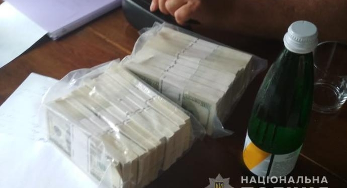 В Украине поймали мошенника, который “брал в Масоны” и продавал должности в Кабмине (ФОТО)