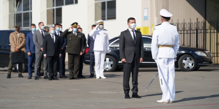 “Украина не простит тех, кто не позволил морякам защитить Крым”, – Зеленский