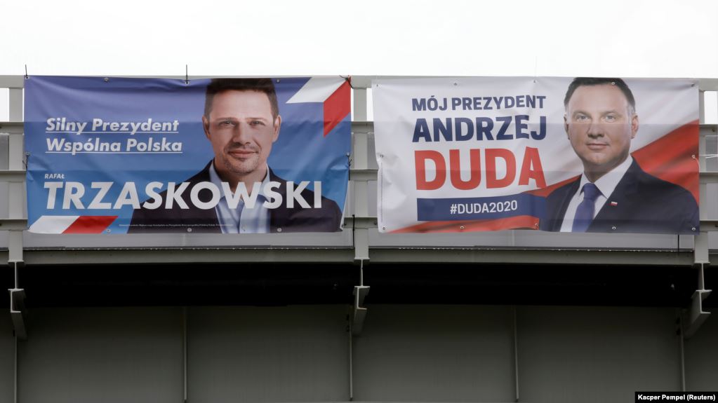 История с выборами президента Польши еще не завершена: комитет оппонента Дуды подал протест в Верховный суд 1