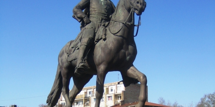 В Юрмале установили памятник Петру І