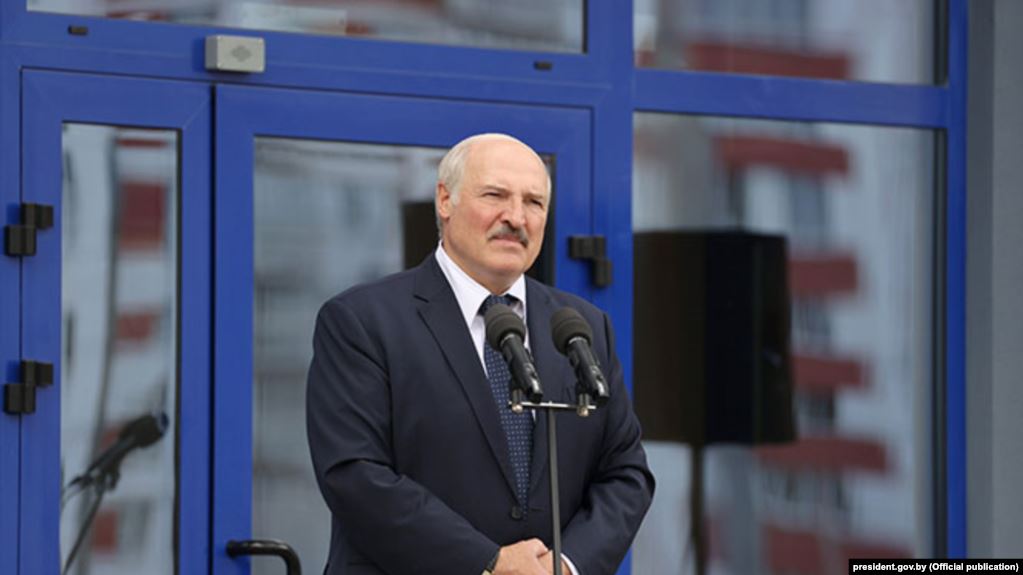 «Наконец-то я попал в золотой фонд Беларуси, несущий этот вирус» - Лукашенко заявил, что переболел коронавирусом 1