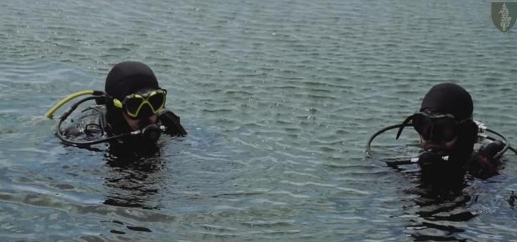 Сегодня – День Сил спецопераций ВСУ. Очаковские «морские котики» показали, как они работают под водой (ВИДЕО)