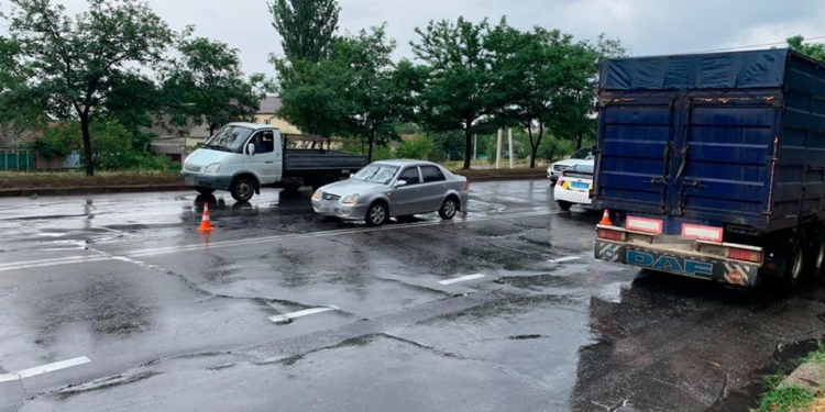 В Ингульском районе Николаева под колеса Geely попал пешеход (ФОТО)