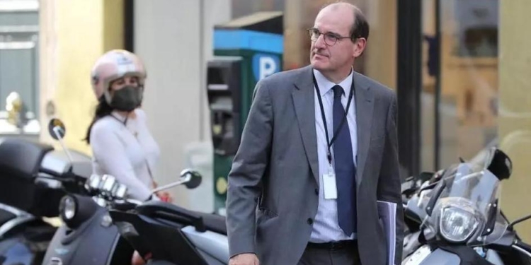 Во Франции сменилось правительство: новым премьером стал координатор разработки стратегии по выходу страны из карантина