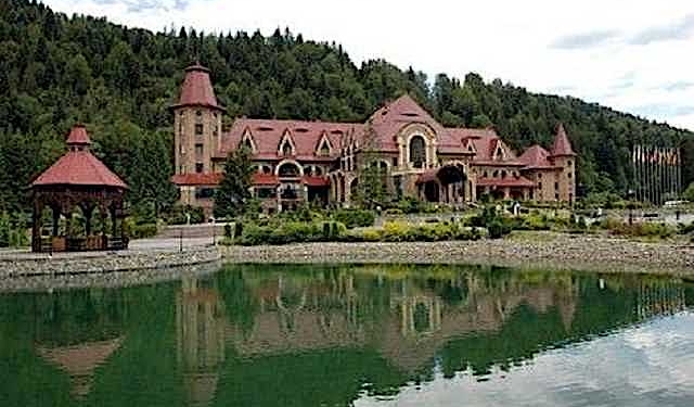 В президентской резиденции “Синегора” проводят свадьбы –  незаконно и недорого (ВИДЕО)