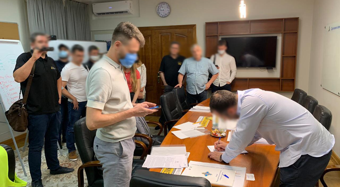 Задержание Новака: НАБУ проводит обыски в офисах Укравтодора (ФОТО)