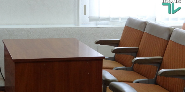 Стройка у самолета в Николаеве: застройщик затягивает рассмотрение дела в хозсуде (ФОТО, ВИДЕО)