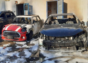 В Варваровке вчерашним вечером сгорело три автомобиля (ФОТО)