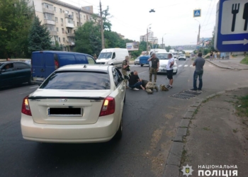В Николаеве у Варваровского моста на пешеходном переходе сбили военнослужащего (ФОТО)