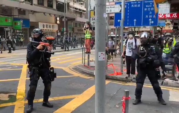 В Гонконге во время протестов арестованы 180 человек