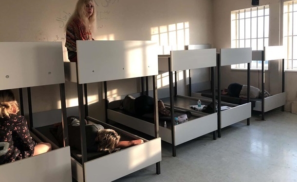 Украинцы в аэропорту Афин: в посольстве рассказали подробности