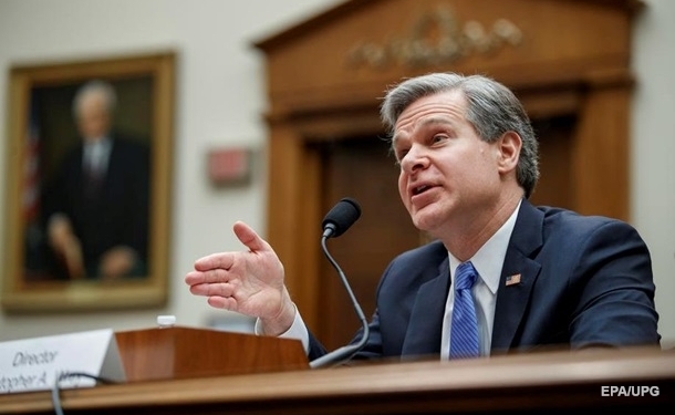 Глава ФБР назвал Китай главной угрозой для Америки