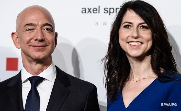 Бывшая жена главы Amazon стала самой богатой женщиной США