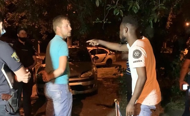 В Киеве произошла стрельба на почве расизма (ВИДЕО)