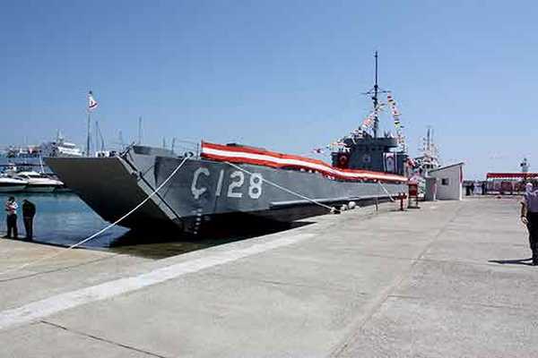 На Кипре военный корабль превратили в музей (ФОТО) 7