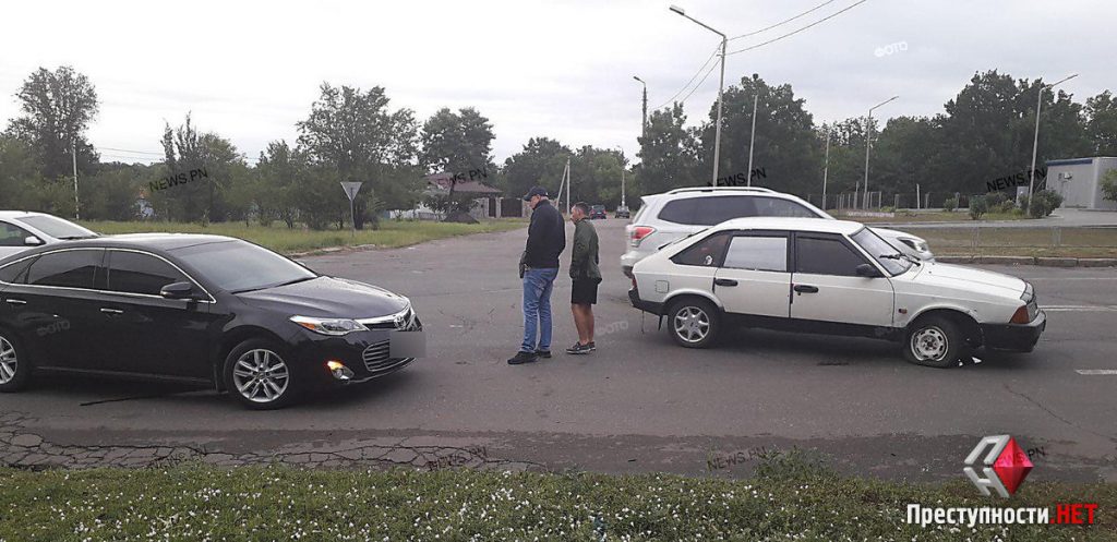 В автомобиль начальника полиции Николаевской области врезался "Москвич" 1