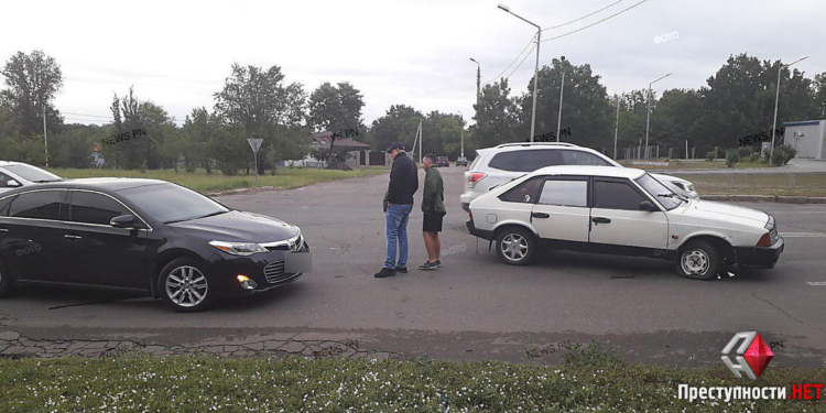 В автомобиль начальника полиции Николаевской области врезался “Москвич”