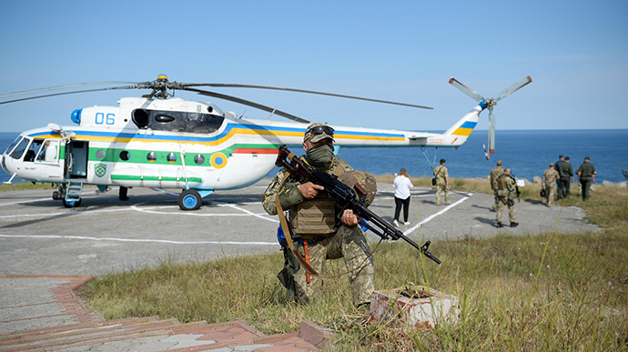 Пограничники и ВМС в Черном море учились отражать агрессию (ВИДЕО) 1