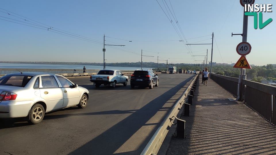 В Николаеве дорожники восстановили движение по Ингульскому мосту (ВИДЕО, ФОТО) 1