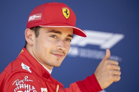 Увлекся. Пилот «Формулы»-1 в азарте не заметил окончания гонки (ВИДЕО)