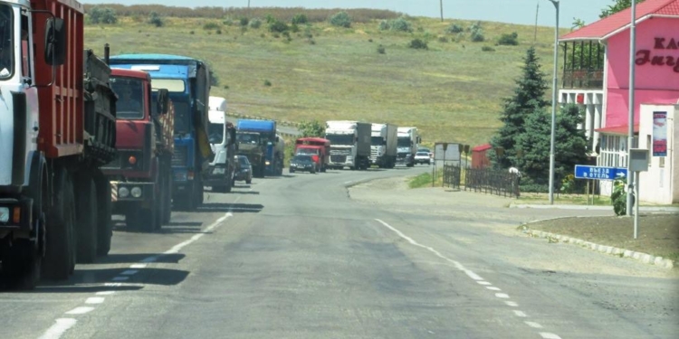 Почему Николаев обречен на осаду фур, и кто будет кошмарить бизнес ради сохранения дорог