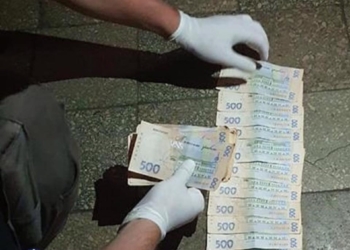В Николаеве задержали патрульного полицейского на взятке в $800