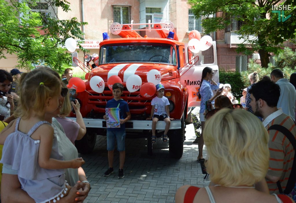 В Николаевском детском городке «Сказка» открыли новый арт-объект "Пожарная автоцистерна" (ФОТО и ВИДЕО) 17