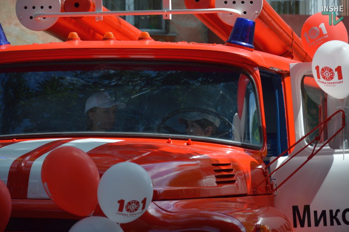 В Николаевском детском городке «Сказка» открыли новый арт-объект "Пожарная автоцистерна" (ФОТО и ВИДЕО) 11