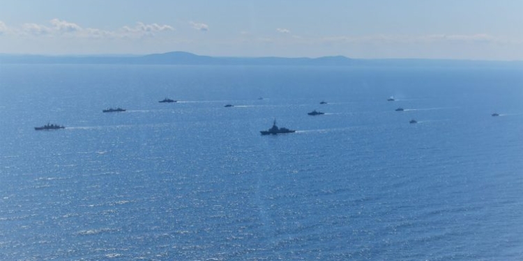 27 кораблей и 2400 военных: в Черном море проходят учения НАТО “Breeze 2020” (ФОТО)