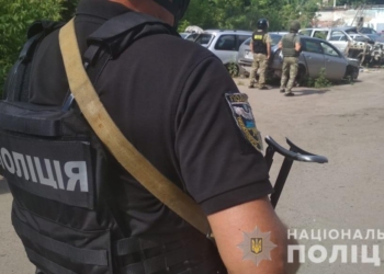 В Полтаве спецоперация по задержанию автоугонщика: он угрожает гранатой