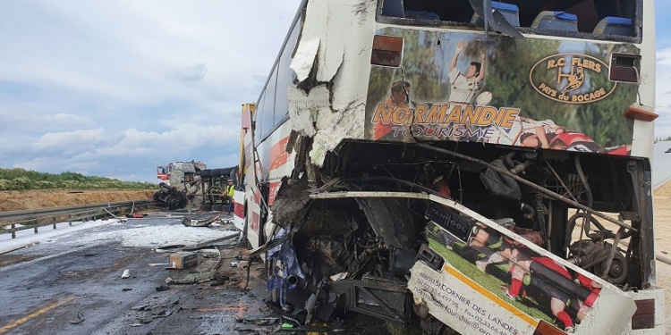 Автобус с десятками украинцев попал в серьезное ДТП в Польше (ФОТО, ВИДЕО)