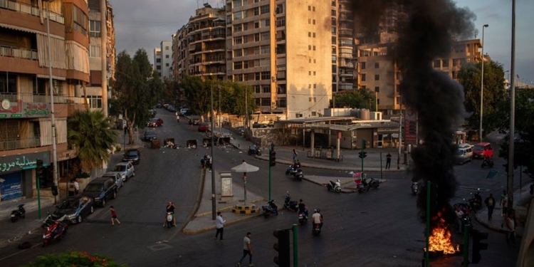 Что происходит в Ливане, который отказался платить по долгам МВФ