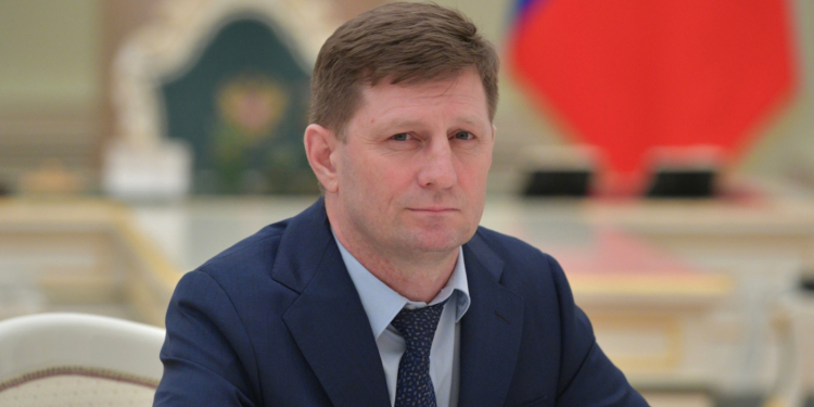 Арестованный губернатор бунтующего Хабаровского края благодарит жителей за митинги, но не одобряет их