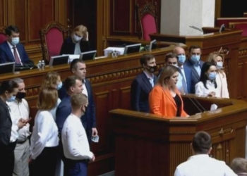 “Голос” ушел в оппозицию к власти, раньше мешал коронавирус (ВИДЕО)