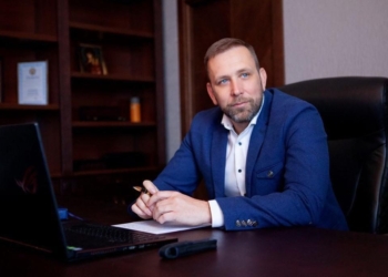 Батальон успешных жен: супруга главного таможенника Николаевщины обладает талантом дешево покупать очень дорогие вещи