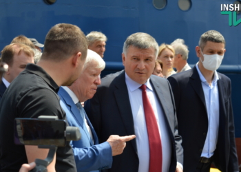 Аваков рассматривает Николаевский аэропорт в качестве вертолетной базы (ВИДЕО)