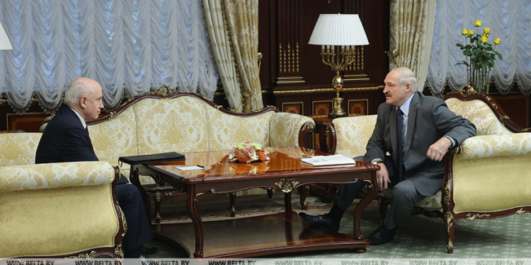 “Нашими “овцами” управляли из-за границы”. Что сказал Лукашенко о протестах