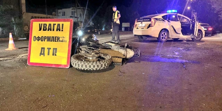 В Николаеве в ДТП пострадал 18-летний мотоциклист (ФОТО)