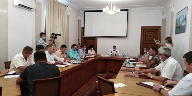 Говорили-балакали: в Николаеве исполком еще раз соберется на внеочередное заседание, чтобы рассмотреть вопрос по МАФам и летним площадкам (ВИДЕО)