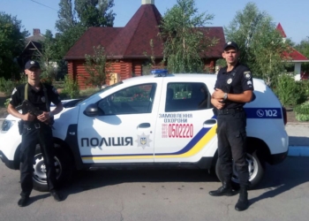 В Николаеве полицейские охраны задержали пьяного мужчину, который пытался забраться в чужой дом (ФОТО)