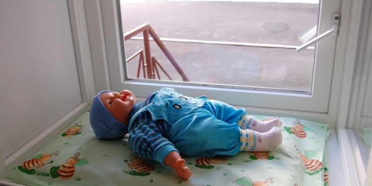 В Николаеве в «Віконці життя» оставили пятидневного младенца