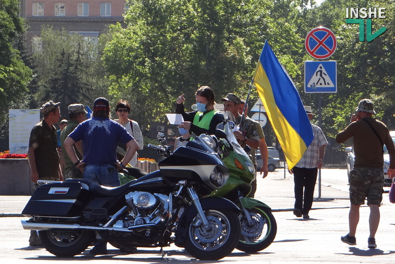 Миколаїв почав святкувати День Незалежності з автопробігу (ФОТО, ВІДЕО) 1