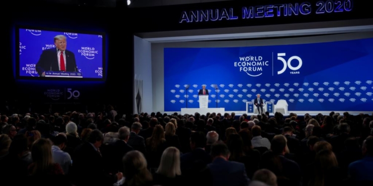 Экономический форум в Давосе перенесли с зимы на лето