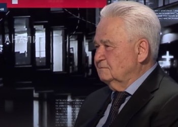 Свой человек? В украинскую делегацию ТКГ Ермак предложил войти премьеру времен Кравчука