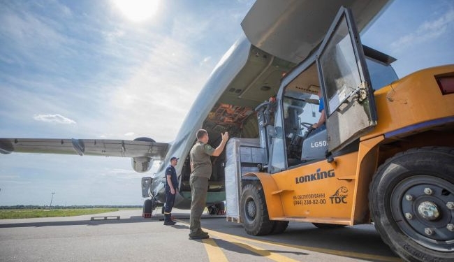 Украина отправила гуманитарную помощь в пострадавший от взрыва Бейрут (ФОТО)