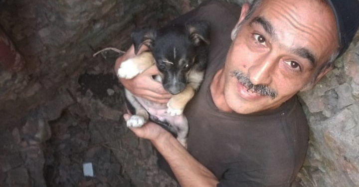 Николаевские спасатели спасли щенка – вытащили из колодца (ФОТО)