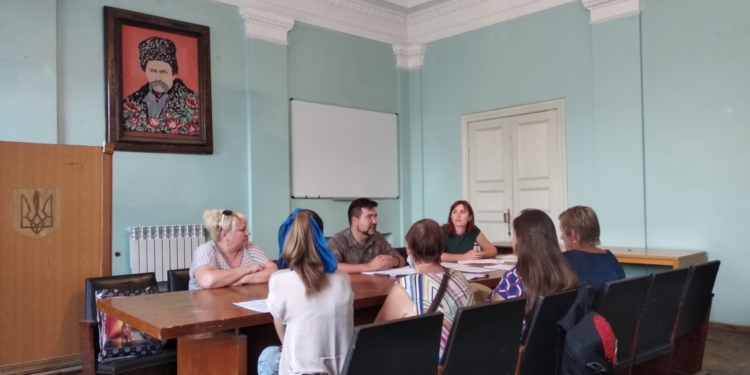 Первые заседания ТИК на Николаевщине: три из девяти были неполномочными (ФОТО)