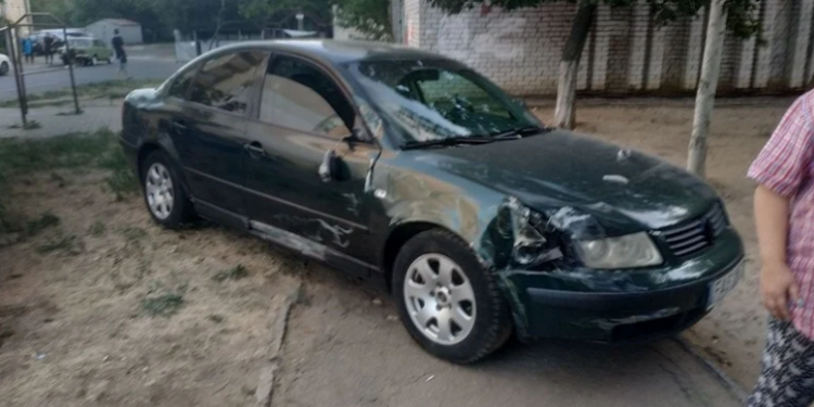 Полиция спасла от самосуда пьяного водителя, въехавшего в группу играющих детей в Николаеве