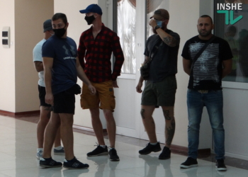 В Николаеве представителей ОПЗЖ забросали яйцами (ФОТО, ВИДЕО)