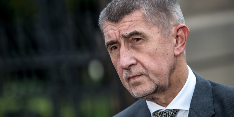 Премьер Чехии: Европа должна действовать быстро и не допустить вторжения РФ в Беларусь